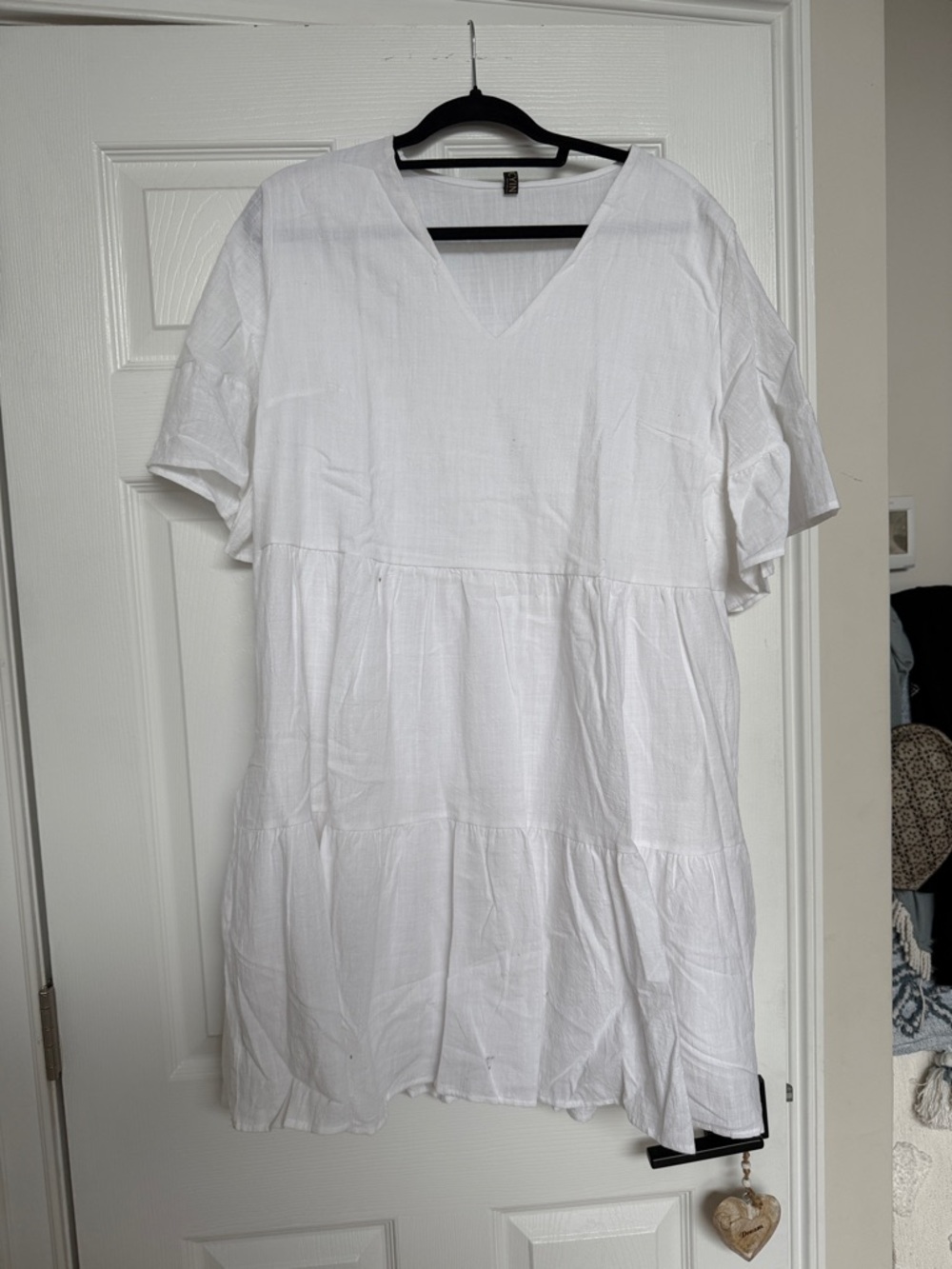 Fancyinn White Tiered V-Neck Mini Dress